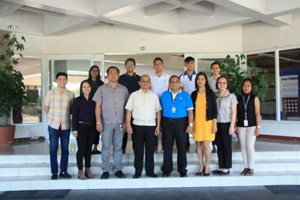 DOST-PCAARRD and DA-BAR management and staff who participated in the R&D convergence initiative meeting. (Front row, left to right: DA-BAR Senior Agriculturist Patrick Cabrera, DA-BAR Senior Agriculturist Cynthia de Guia, and DA-BAR Chief Agriculturist Joel Lales; PCAARRD Acting Executive Director Reynaldo V. Ebora; PCAARRD Acting Deputy Executive Director for R&D Edwin C. Villar; PCAARRD-Crops Research Division Director Jocelyn E. Eusebio; PCAARRD-Policy Coordination and Monitoring Division (PCMD) Officer-in-Charge Lilian G. Bondoc; and PCAARRD-CRD Supervising Science Research Specialist Leilani D. Pelegrina; Second row, left to right: DA-BAR Project Development Officer II Jillian Timple, DA-BAR Supervising Agriculturist Julia Lapitan, DA-BAR Agriculturist III Alvin Fontanil, DA-BAR Project Development Officer III Ian Jomari Panaga, and PCAARRD-CRD Science Research Specialist Sharie AL-Faiha A. Lubang) (Image credit: Leandro C. Lameyra, OED-RD, PCAARRD)